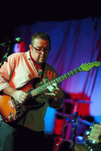 gig-roastfest2011-rbnf Mark Cawthra of Redbus Noface plays a wry and mournful chord, RoastFest 2011 (photo by Ashley Jones @ Chaos Engineers)