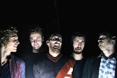 Hypochristmutreefuzz, 2016